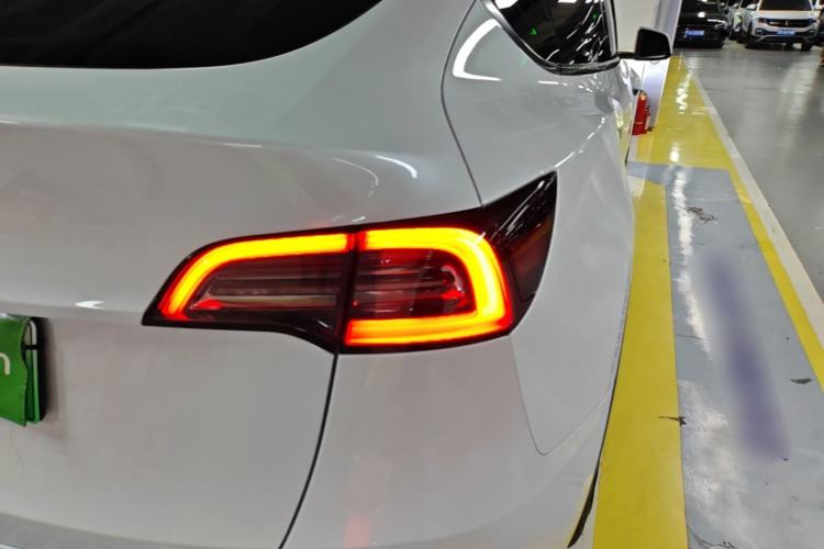 Used Tesla Model Y 2024 Rear-Wheel-Drive Version Exterior 3