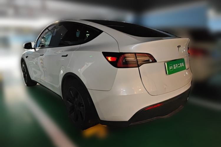 Used Tesla Model Y 2024 Rear-Wheel-Drive Version Exterior 3
