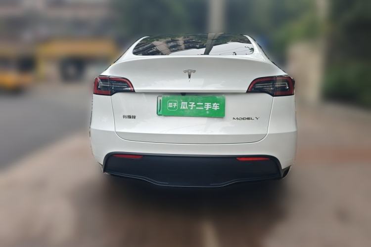 Used Tesla Model Y 2024 Rear-Wheel-Drive Version Exterior 4