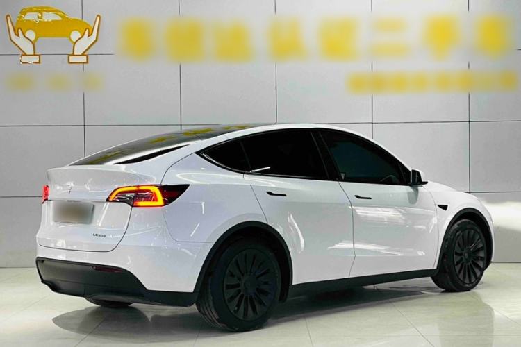 Used Tesla Model Y 2024 Rear-Wheel-Drive Version Exterior 4