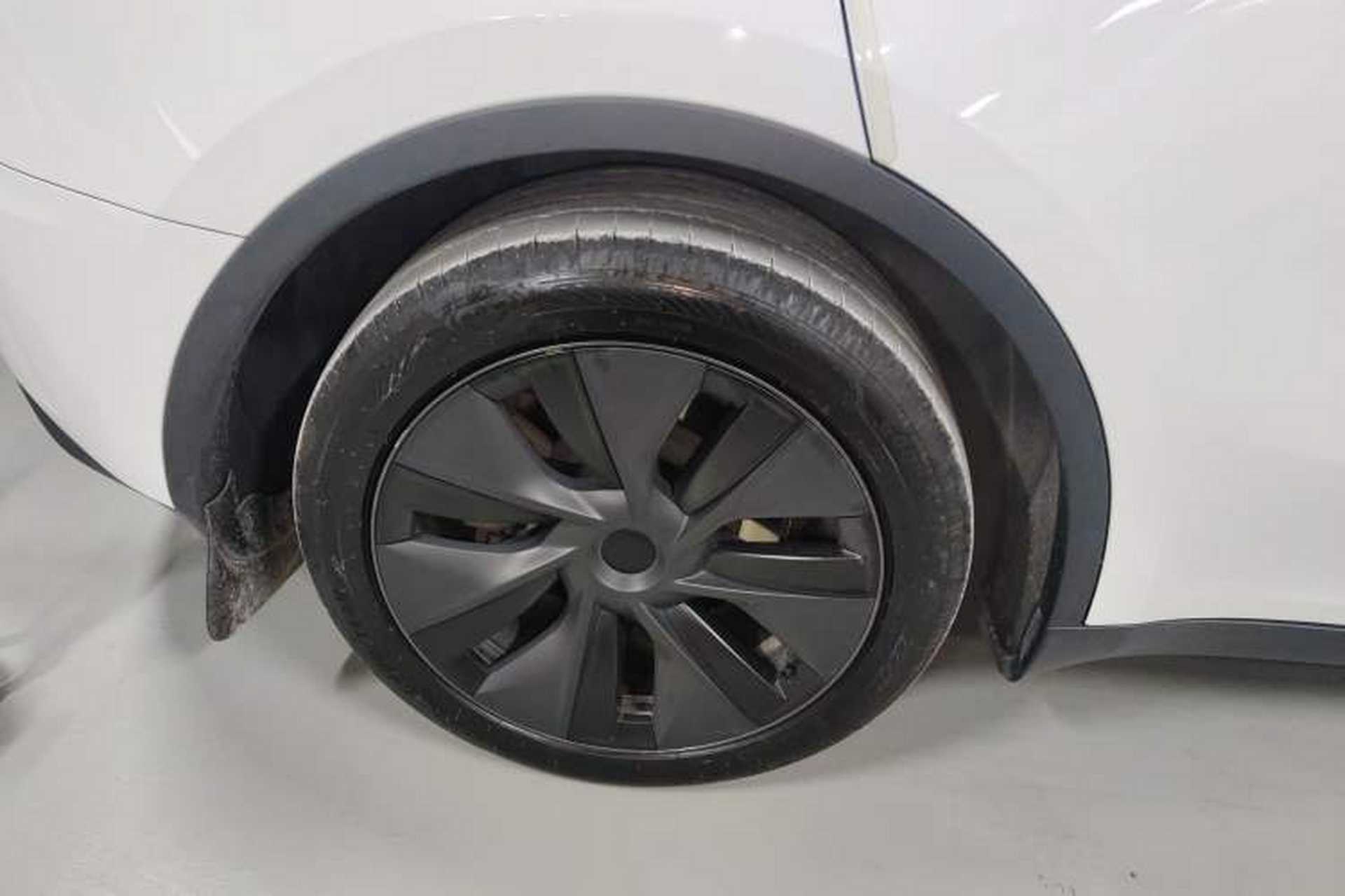 Used Tesla Model Y 2024 Rear-Wheel-Drive Version Exterior 5