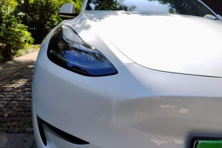 Used Tesla Model Y 2024 Long-Range All-Wheel-Drive Version Exterior 6