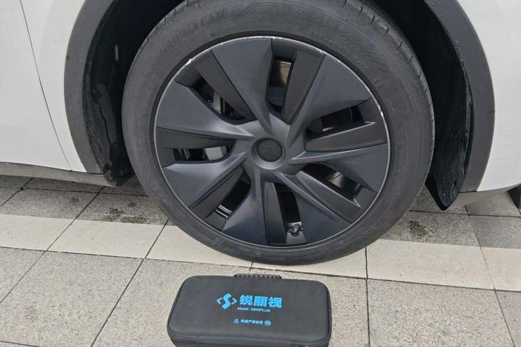 Used Tesla Model Y 2024 Rear-Wheel-Drive Version Exterior 7