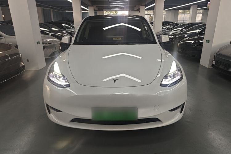 Used Tesla Model Y 2024 Long-Range All-Wheel-Drive Version Front