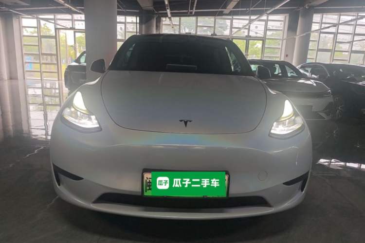 Used Tesla Model Y 2024 Rear-Wheel-Drive Version Front