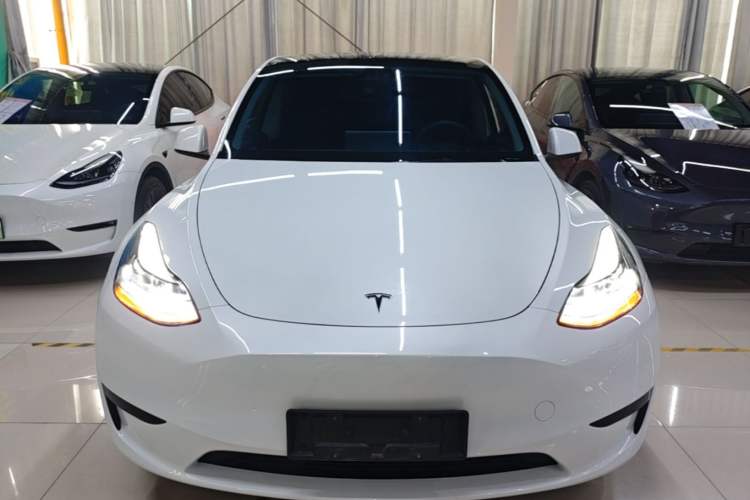 Used Tesla Model Y 2024 Rear-Wheel-Drive Version Front