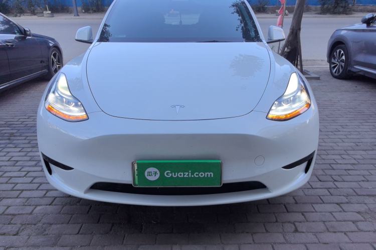 Used Tesla Model Y 2024 Rear-Wheel-Drive Version Front