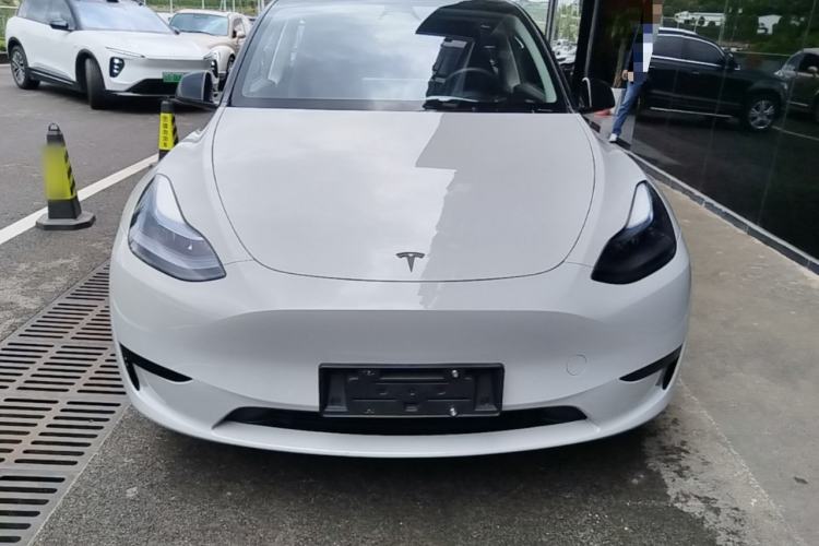 Used Tesla Model Y 2024 Rear-Wheel-Drive Version Front