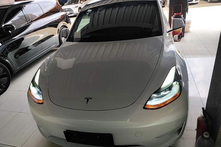 Used Tesla Model Y 2024 Rear-Wheel-Drive Version Front
