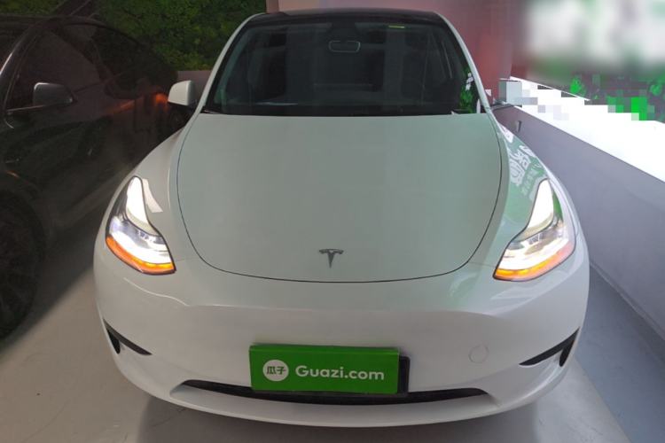 Used Tesla Model Y 2024 Rear-Wheel-Drive Version Front