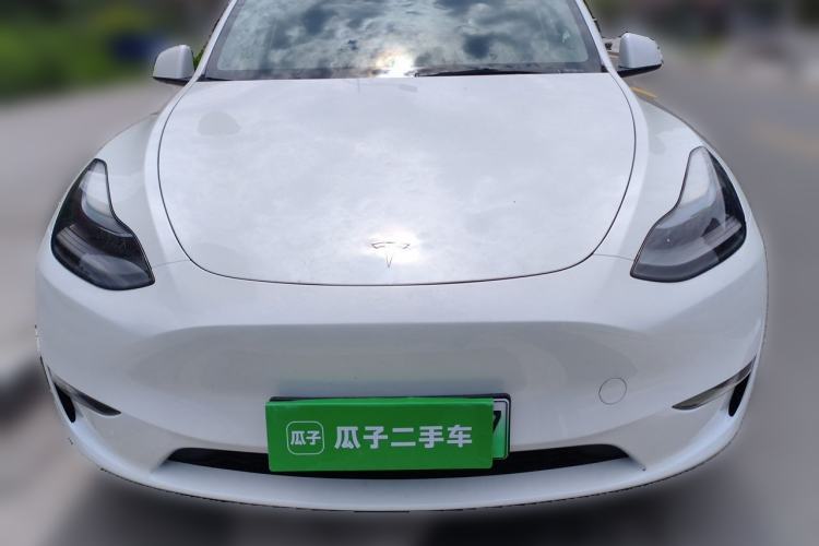 Used Tesla Model Y 2024 Long-Range All-Wheel-Drive Version Front