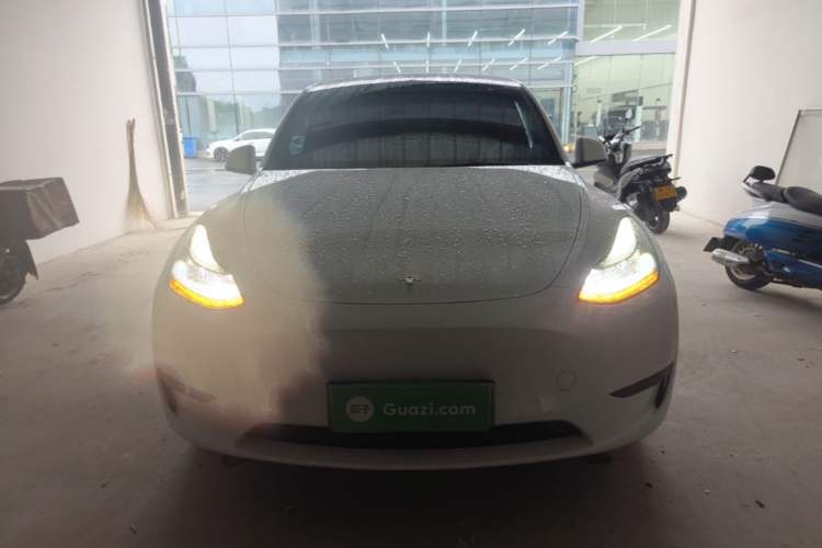 Used Tesla Model Y 2024 Rear-Wheel-Drive Version Front