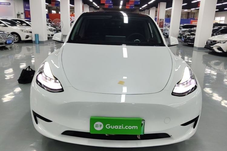 Used Tesla Model Y 2024 Rear-Wheel-Drive Version Front