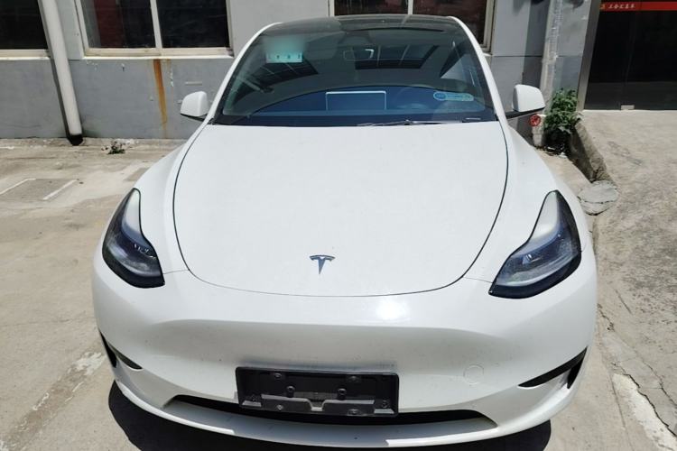 Used Tesla Model Y 2024 Rear-Wheel-Drive Version Front