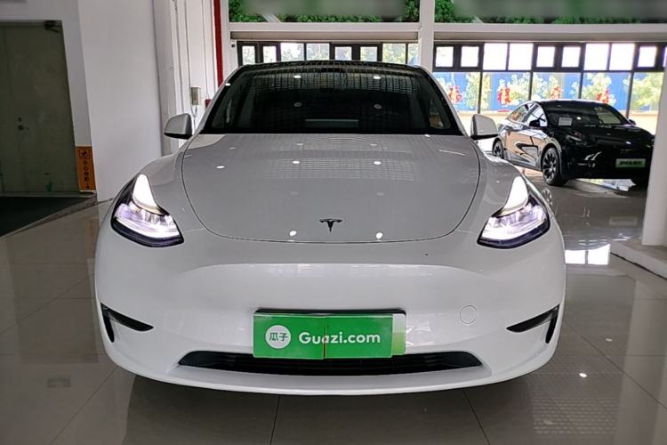 Used Tesla Model Y 2024 Long-Range All-Wheel-Drive Version Front