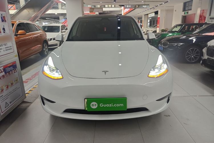 Used Tesla Model Y 2024 Long-Range All-Wheel-Drive Version Front