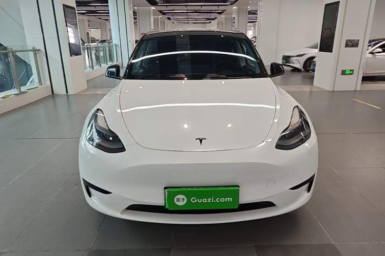 Used Tesla Model Y 2024 Rear-Wheel-Drive Version Front