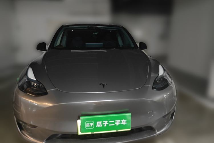 Used Tesla Model Y 2024 Long-Range All-Wheel-Drive Version Front