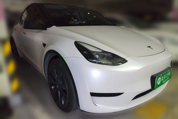 Used Tesla Model Y 2024 Rear-Wheel-Drive Version Front Right 45 Deg