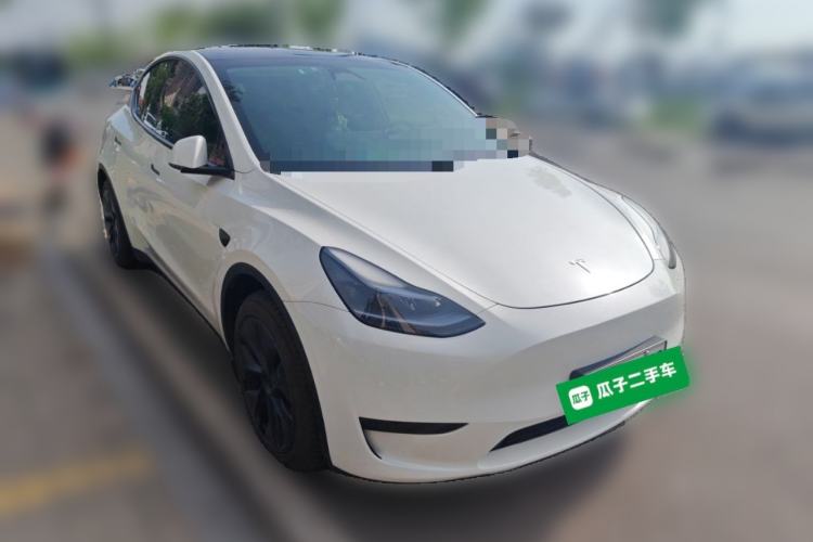 Used Tesla Model Y 2024 Rear-Wheel-Drive Version Front Right 45 Deg
