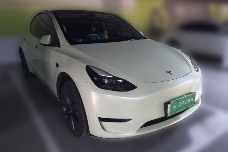 Used Tesla Model Y 2024 Rear-Wheel-Drive Version Front Right 45 Deg