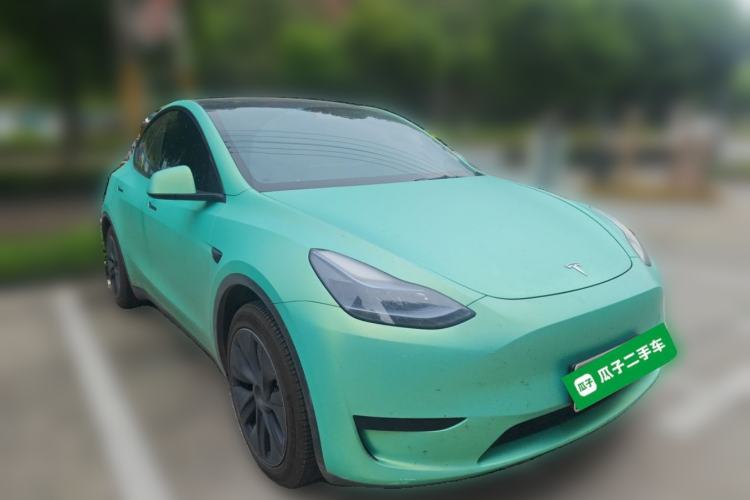Used Tesla Model Y 2024 Rear-Wheel-Drive Version Front Right 45 Deg