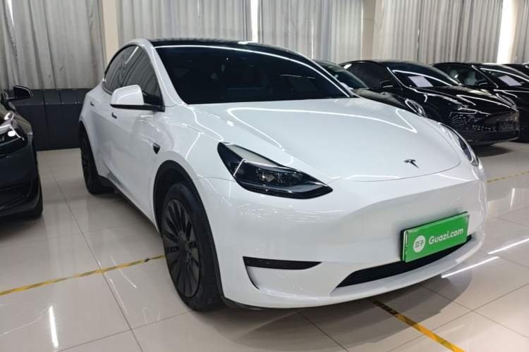 Used Tesla Model Y 2024 Rear-Wheel-Drive Version Front Right 45 Deg