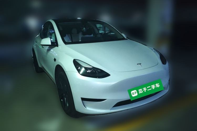 Used Tesla Model Y 2024 Rear-Wheel-Drive Version Front Right 45 Deg