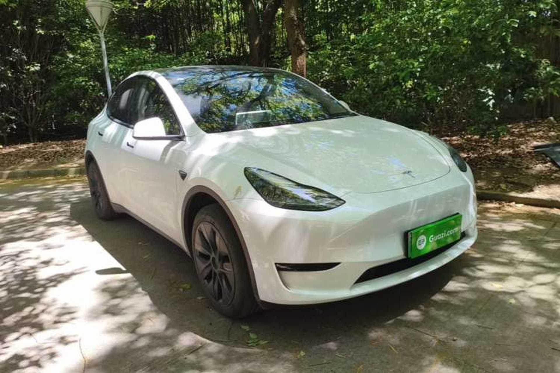 Used Tesla Model Y 2024 Rear-Wheel-Drive Version Front Right 45 Deg