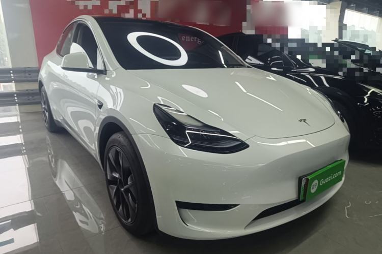 Used Tesla Model Y 2024 Rear-Wheel-Drive Version Front Right 45 Deg