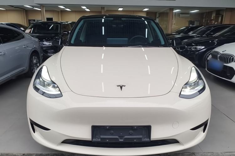 Used Tesla Model Y 2024 Rear-Wheel-Drive Version Front