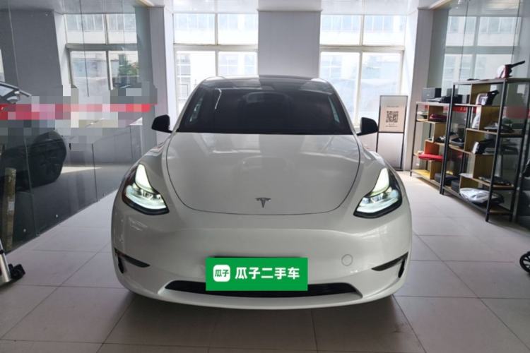 Used Tesla Model Y 2024 Long-Range All-Wheel-Drive Version Front