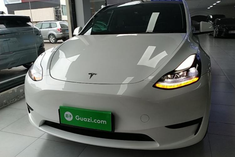 Used Tesla Model Y 2024 Rear-Wheel-Drive Version Front