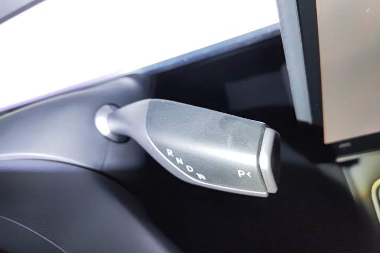 Used Tesla Model Y 2024 Rear-Wheel-Drive Version Gear Lever