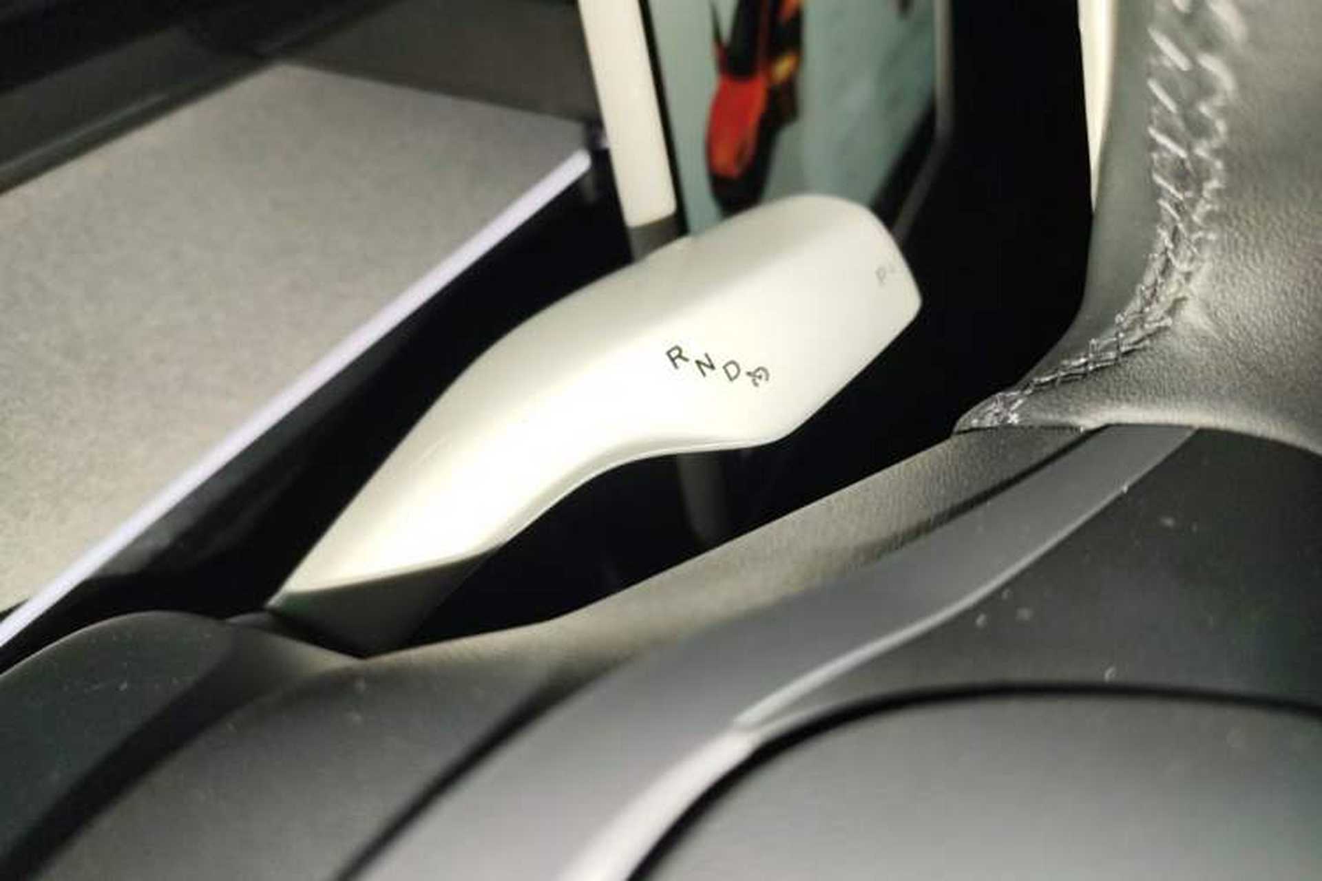 Used Tesla Model Y 2024 Rear-Wheel-Drive Version Gear Lever