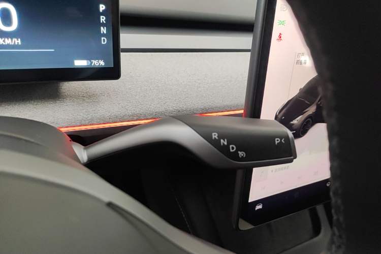 Used Tesla Model Y 2024 Rear-Wheel-Drive Version Gear Lever
