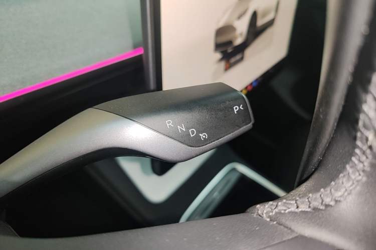 Used Tesla Model Y 2024 Rear-Wheel-Drive Version Gear Lever