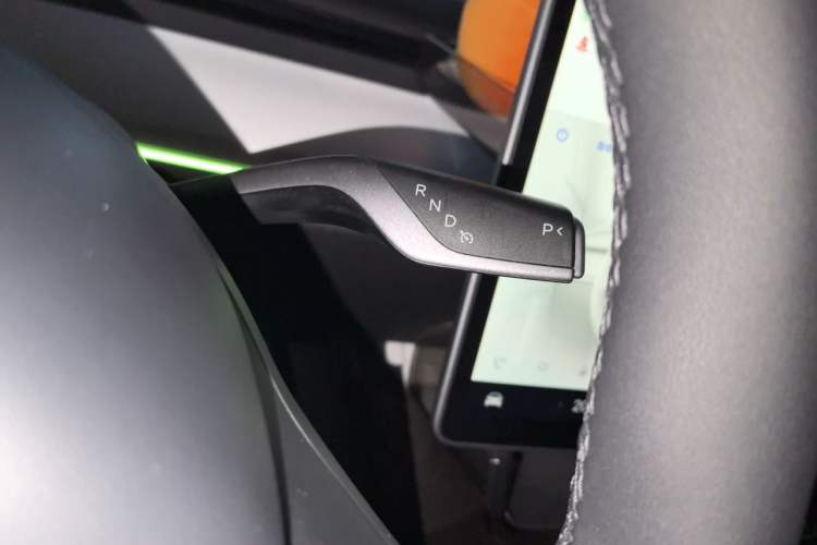 Used Tesla Model Y 2024 Rear-Wheel-Drive Version Gear Lever