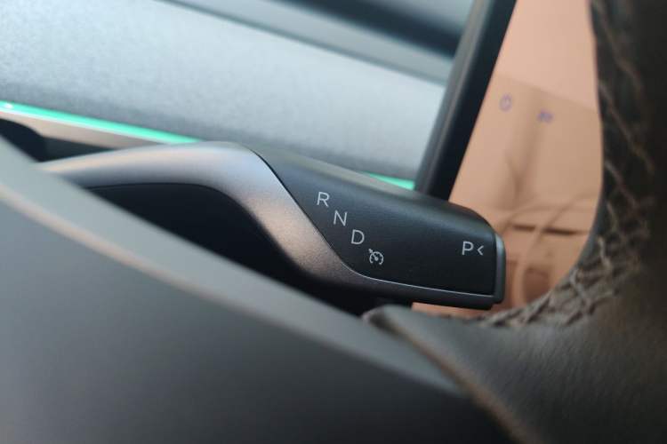 Used Tesla Model Y 2024 Rear-Wheel-Drive Version Gear Lever