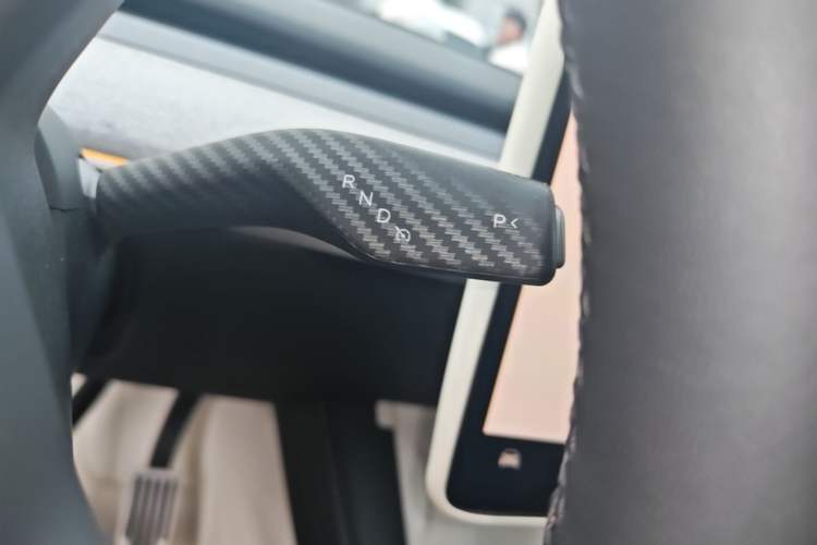 Used Tesla Model Y 2024 Rear-Wheel-Drive Version Gear Lever