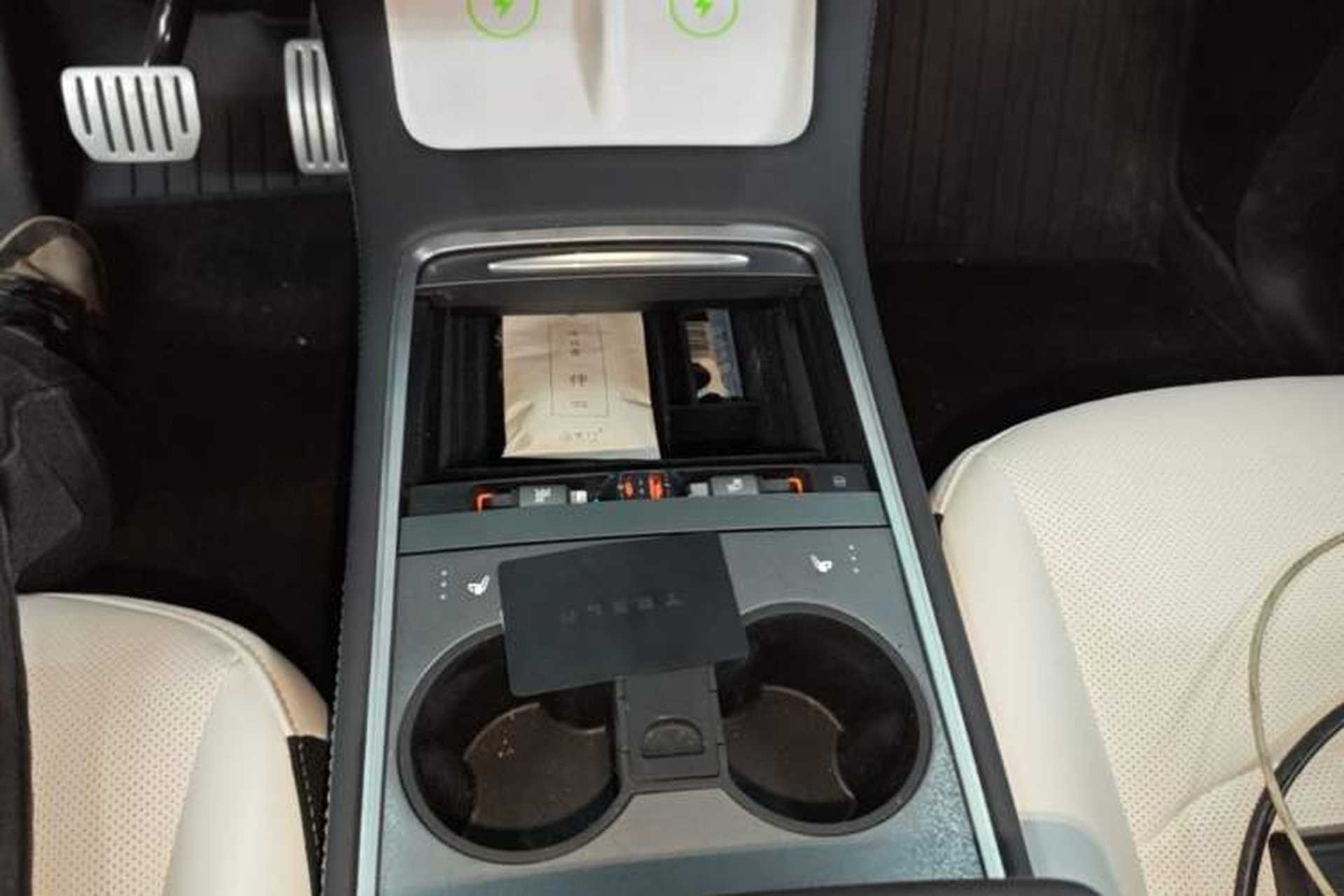 Used Tesla Model Y 2024 Performance High-Performance Edition Gear Lever