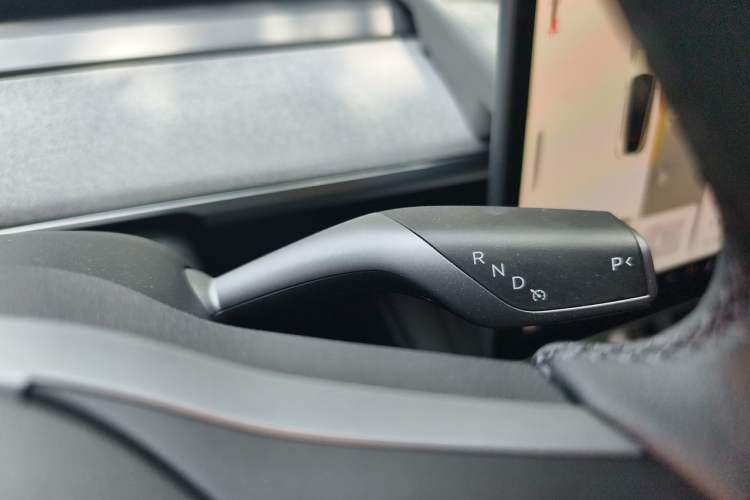Used Tesla Model Y 2024 Rear-Wheel-Drive Version Gear Lever