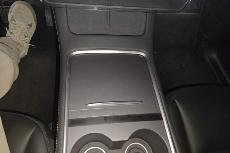 Used Tesla Model Y 2024 Long-Range All-Wheel-Drive Version Gear Lever