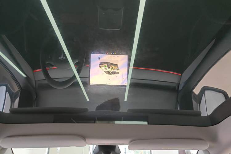 Used Tesla Model Y 2024 Long-Range All-Wheel-Drive Version Headliner