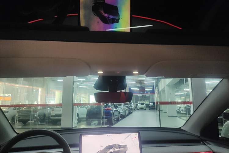 Used Tesla Model Y 2024 Rear-Wheel-Drive Version Headliner