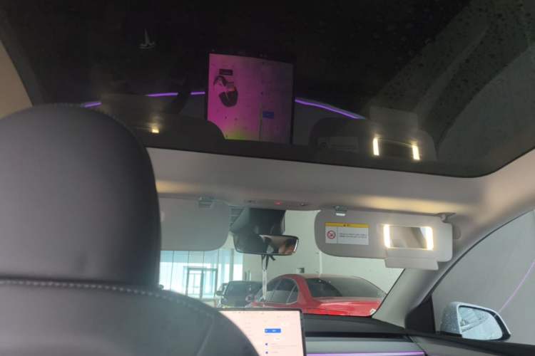 Used Tesla Model Y 2024 Rear-Wheel-Drive Version Headliner
