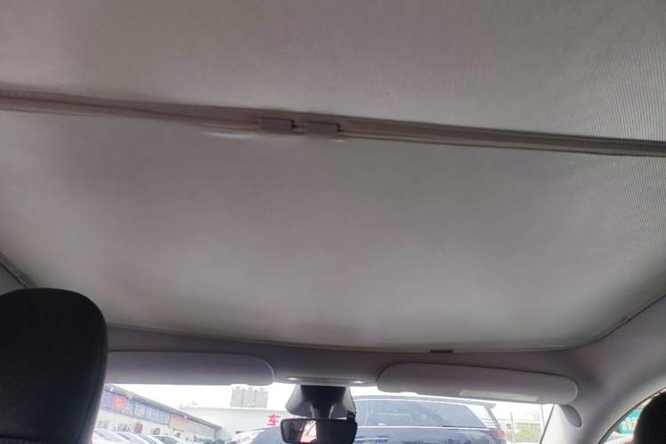 Used Tesla Model Y 2024 Rear-Wheel-Drive Version Headliner
