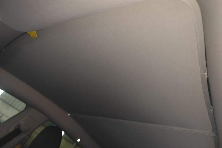 Used Tesla Model Y 2024 Rear-Wheel-Drive Version Headliner