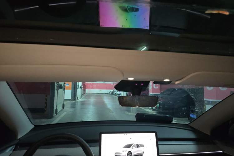 Used Tesla Model Y 2024 Long-Range All-Wheel-Drive Version Headliner
