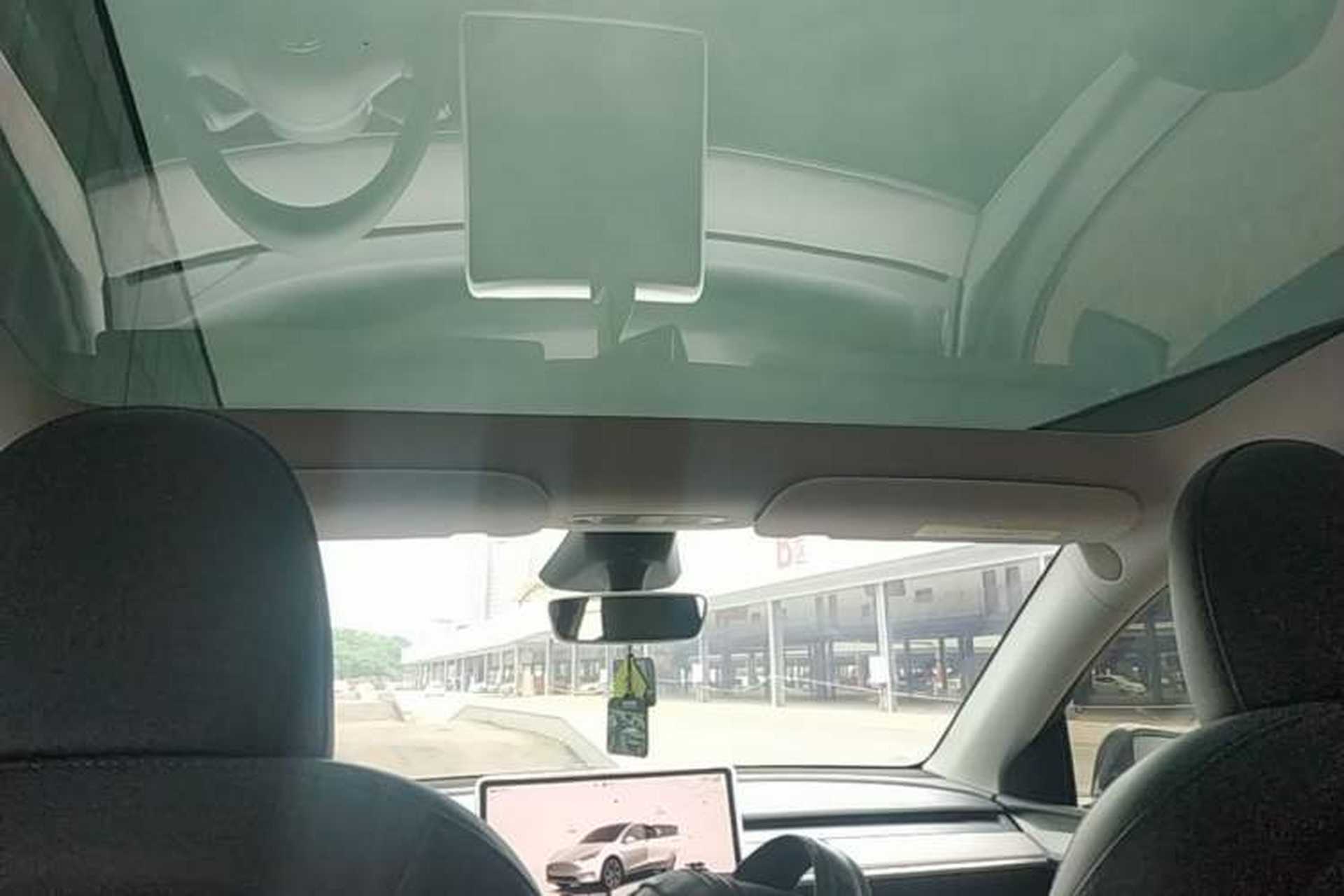 Used Tesla Model Y 2024 Rear-Wheel-Drive Version Headliner